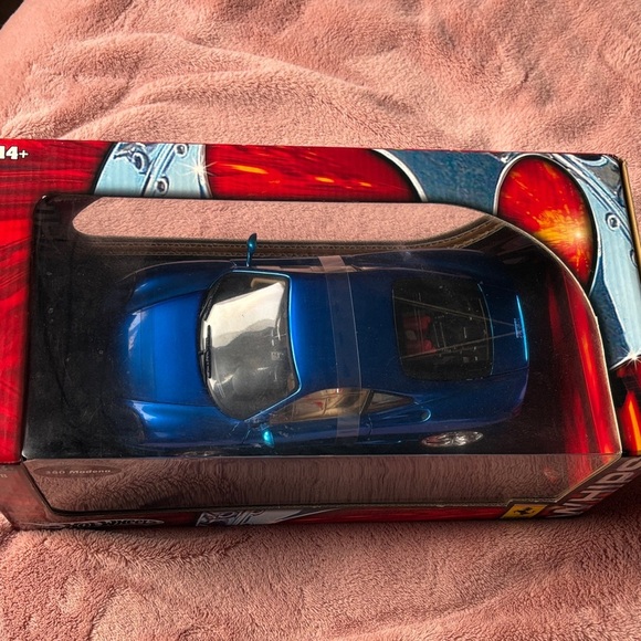 Ferrari Hot Wheels 360 Modena Blue Toy Car - Picture 7 of 9